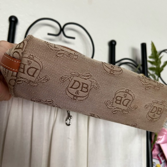 Dooney and Bourke - Picture 3 of 4